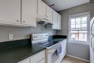 528 Wimbledon Ct, Columbia, SC 29210 - Photo 1