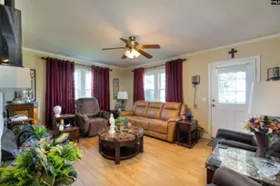 1404 Dog Island Rd, Bishopville, SC 29010 - Photo 4