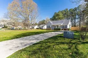 18 Old Tree Ct, Irmo, SC 29063 - Photo 2