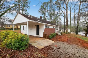 325 Merideth Cir, Spartanburg, SC 29306 - Photo 8