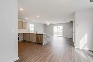 227 Laurinton Farms Dr, Hopkins, SC 29061 - Photo 4