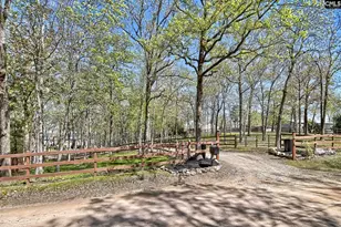 1305 Rock Island Rd, Gilbert, SC 29054 - Photo 16