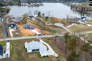 178 Longview Dr, Leesville, SC 29070 - Photo 2