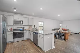 1843 Wildhorse Dr, Sumter, SC 29153 - Photo 8