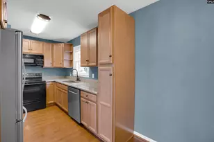 5516 Lakeshore Dr 406, Columbia, SC 29206 - Photo 6