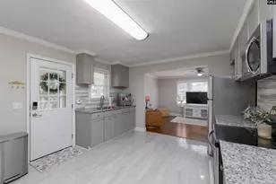 1433 Aralia Dr, Columbia, SC 29205 - Photo 10
