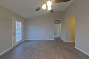 255 Legend Oaks Dr, Columbia, SC 29229 - Photo 2