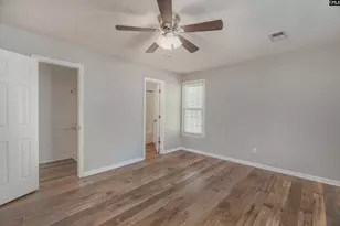 1898 Windsor Rd, Cayce, SC 29033 - Photo 4