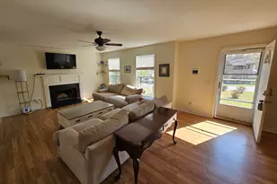 136 Charles Towne Ct, Columbia, SC 29209 - Photo 6