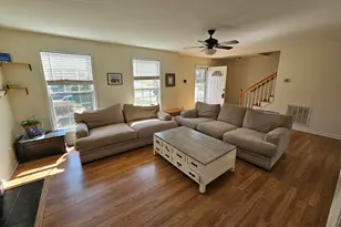 136 Charles Towne Ct, Columbia, SC 29209 - Photo 8