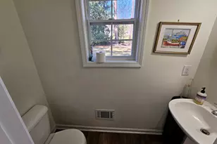 136 Charles Towne Ct, Columbia, SC 29209 - Photo 24