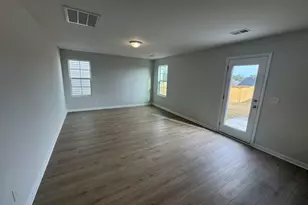 3055 Hallsdale Dr, Elgin, SC 29045 - Photo 4