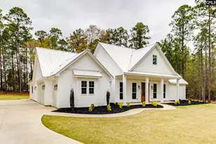 1322 Sunnyhill Dr, Camden, SC 29020 - Photo 2