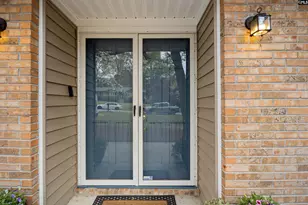 1704 Chimney Swift Ln, West Columbia, SC 29169 - Photo 4