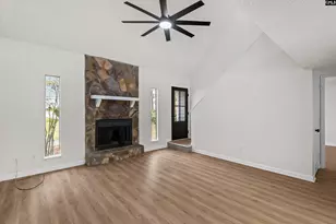 1 Pioneers Point Ct, Irmo, SC 29063 - Photo 4