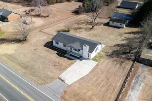 463 Lake Edisto Rd, Orangeburg, SC 29118 - Photo 2