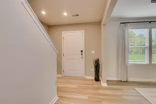 194 Kingfield Dr, Hopkins, SC 29061 - Photo 4