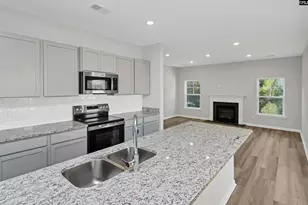 122 Middlesex Ct, Lugoff, SC 29078 - Photo 4