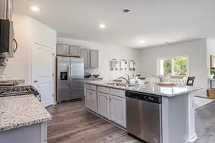 1028 Palisade Ct, Lugoff, SC 29078 - Photo 2