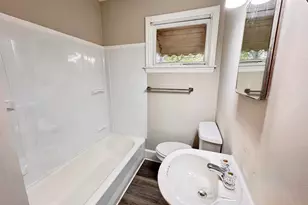 3611 Hydrangea St, Columbia, SC 29205 - Photo 10