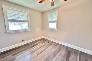 3611 Hydrangea St, Columbia, SC 29205 - Photo 8