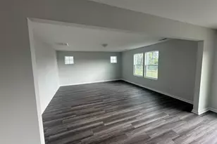 3027 Hallsdale Dr, Elgin, SC 29045 - Photo 4