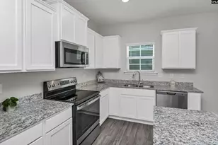 291 Savannah Wood Dr, Hopkins, SC 29061 - Photo 18