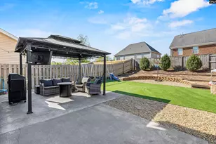 176 Bonhomme Cir, Lexington, SC 29072 - Photo 2