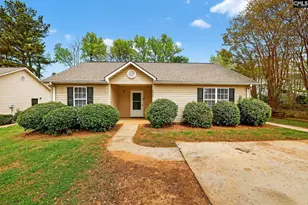 1828 Tamara Way, Spartanburg, SC 29301 - Photo 1