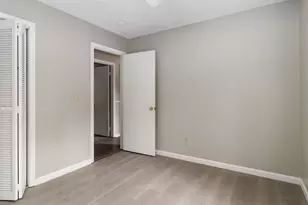 221 Farringdon Ct, Lexington, SC 29073 - Photo 8