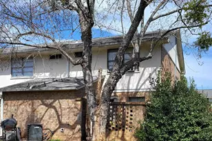 4601 Grove Park Ln, Columbia, SC 29210 - Photo 2