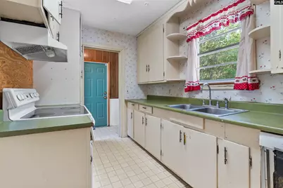 1612 Decree Avenue, West Columbia, SC 29169 - Photo 4