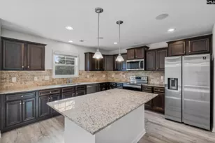 1719 Smalls Dr, Sumter, SC 29154 - Photo 6