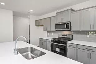 348 Bevington Brk Ln, Hopkins, SC 29061 - Photo 4