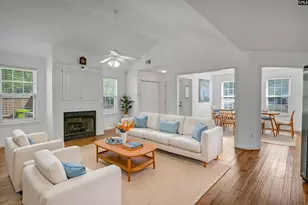 9 Twin Oaks Cir, Columbia, SC 29209 - Photo 2