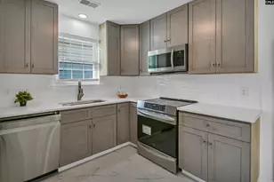 9 Twin Oaks Cir, Columbia, SC 29209 - Photo 8