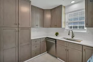 9 Twin Oaks Cir, Columbia, SC 29209 - Photo 10