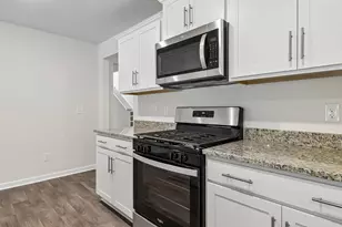 100 Horatio Ln, Lugoff, SC 29078 - Photo 6