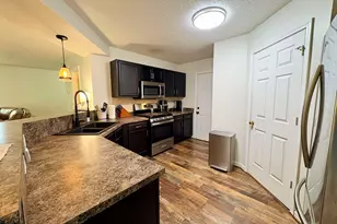 201 Cedar Branch Ct, Gilbert, SC 29054 - Photo 8