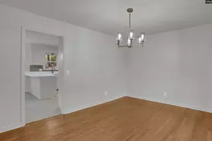 1025 Greenridge Ln, Columbia, SC 29210 - Photo 12