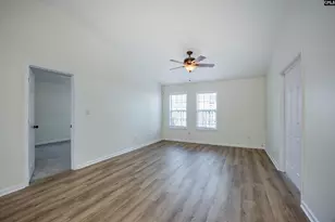 351 Elders Pond Cir, Columbia, SC 29229 - Photo 8