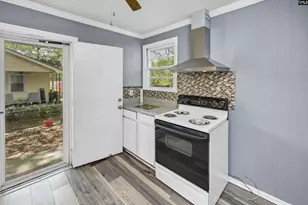 1717 Lacy St, West Columbia, SC 29189 - Photo 10