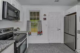 1020 Naples Ave, Cayce, SC 29033 - Photo 18