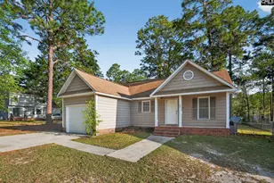 105 Field Pine Ave, Hopkins, SC 29061 - Photo 2