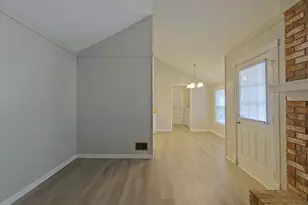 208 Southampton Dr, Irmo, SC 29063 - Photo 2