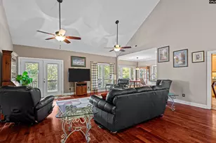 2210 Lake Rd, Ridgeway, SC 29130 - Photo 10