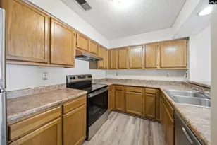 448 Deerwood Street 5F, Columbia, SC 29205 - Photo 10