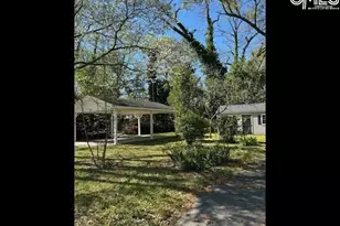 331 Bond St, Batesburg, SC 29006 - Photo 2