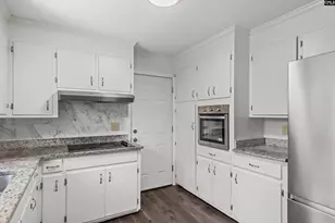 7037 Pisgah Dr, Columbia, SC 29209 - Photo 10