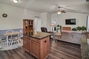 933 Tanreall Dr, Lexington, SC 29073 - Photo 6